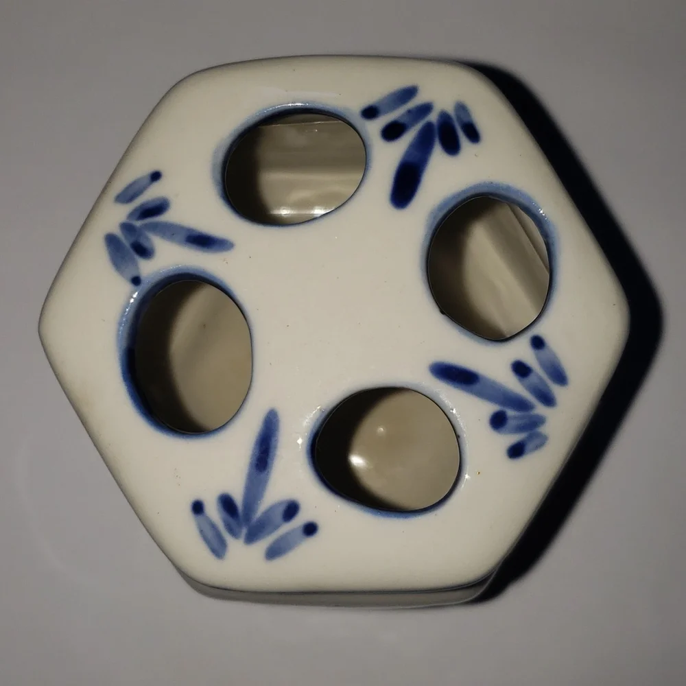 Porcelain Toothbrush Holder Blue White